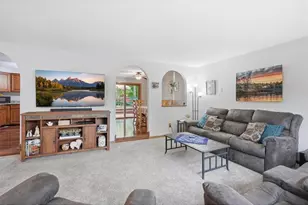 1072 Edgewood Cir, Hudson, WI 54016 - Photo 11