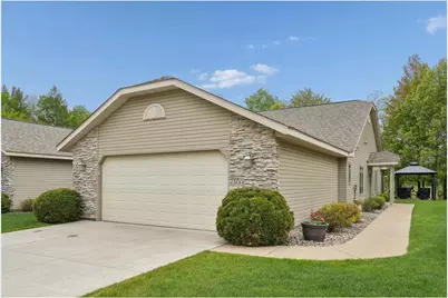 300 Deer Path #5, Osceola, WI 54020 - Photo 3