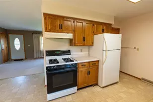 649 Oakwood Dr, Durand, WI 54736 - Photo 15
