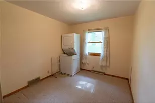 649 Oakwood Dr, Durand, WI 54736 - Photo 19