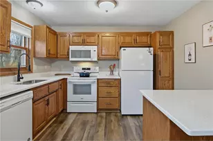 531 Hunter Hill Rd, Hudson, WI 54016 - Photo 7
