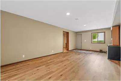 1295 Evergreen Drive, Kinnickinnic Township, WI 54022 - Photo 39