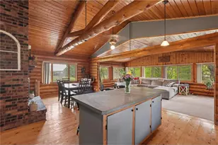 1295 Evergreen Dr, Kinnickinnic Township, WI 54022 - Photo 9