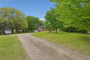 1295 Evergreen Dr, Kinnickinnic Township, WI 54022 - Photo 53