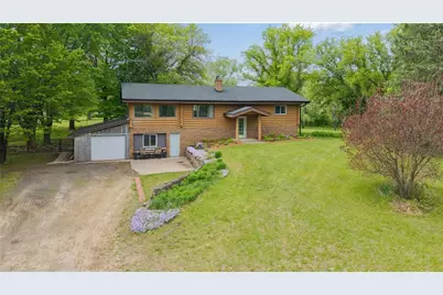 1295 Evergreen Drive, Kinnickinnic Township, WI 54022 - Photo 45