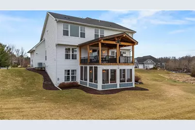 710 Crest Curve, Hudson, WI 54016 - Photo 47