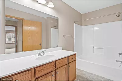 1900 Hawthorne Point, Hudson, WI 54016 - Photo 23