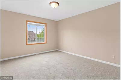 1900 Hawthorne Point, Hudson, WI 54016 - Photo 31