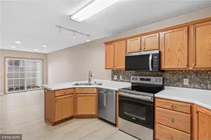 1900 Hawthorne Point, Hudson, WI 54016 - Photo 17