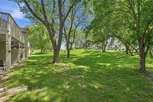 4342 Buckingham Ct, Vadnais Heights, MN 55127 - Photo 21