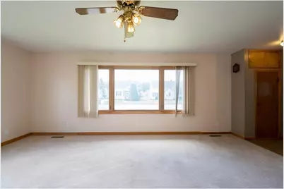 374 W Vine Street, Mondovi, WI 54755 - Photo 9
