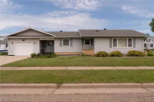 374 W Vine St, Mondovi, WI 54755 - Photo 3