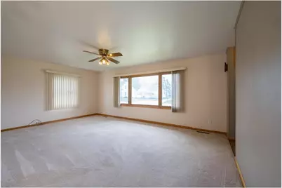 374 W Vine Street, Mondovi, WI 54755 - Photo 5