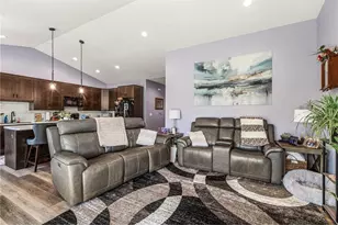 3403 Iris Dr, Eau Claire, WI 54703 - Photo 17