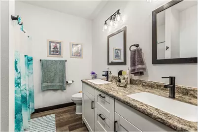 3403 Iris Drive, Eau Claire, WI 54703 - Photo 23