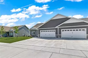 3403 Iris Dr, Eau Claire, WI 54703 - Photo 3