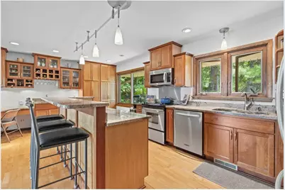 314 N Cove Road, Hudson, WI 54016 - Photo 11