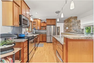 314 N Cove Road, Hudson, WI 54016 - Photo 13