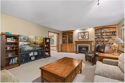 1705 Laurel Avenue, Hudson, WI 54016 - Photo 7