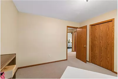 1705 Laurel Avenue, Hudson, WI 54016 - Photo 37