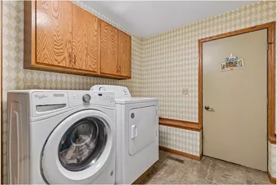 1705 Laurel Avenue, Hudson, WI 54016 - Photo 27