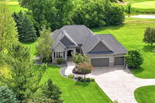 293 St Andrews Dr, Troy Township, WI 54016 - Photo 1