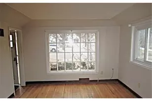 823 Elm St, Hudson, WI 54016 - Photo 5