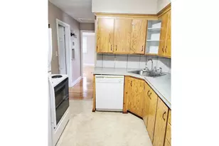 823 Elm St, Hudson, WI 54016 - Photo 3