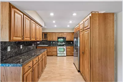700 Spruce Drive, Hudson, WI 54016 - Photo 9