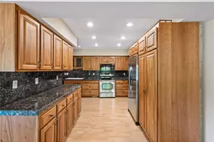 700 Spruce Dr, Hudson, WI 54016 - Photo 9