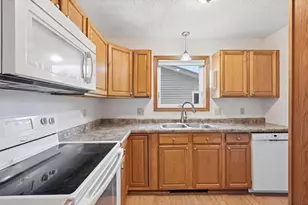359 Odanah Ave, New Richmond, WI 54017 - Photo 7