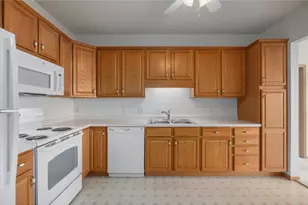 1900 Rush Lake Trl, Saint Paul, MN 55112 - Photo 13