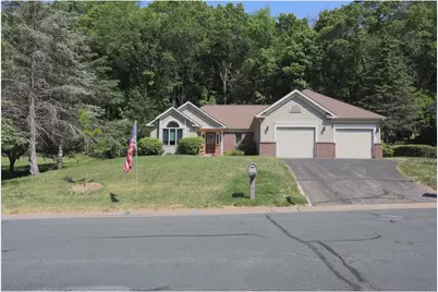 1825 Golf View Drive, River Falls, WI 54022 - Photo 3