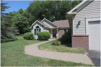 1825 Golf View Drive, River Falls, WI 54022 - Photo 1