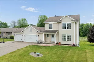 137 Kruger Ln, Ellsworth, WI 54011 - Photo 31