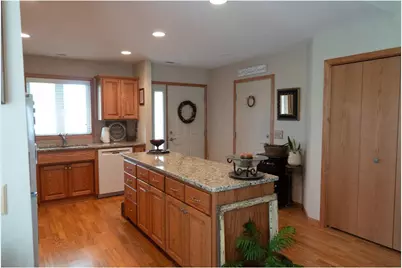537 Cassandra Drive, New Richmond, WI 54017 - Photo 5
