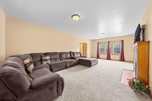 398 E Wall St, Ellsworth, WI 54011 - Photo 17