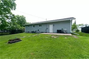 125 W Monroe Ave, Barron, WI 54812 - Photo 5