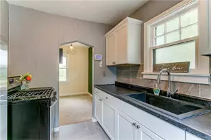 1612 County Road C, Saint Paul, MN 55109 - Photo 5