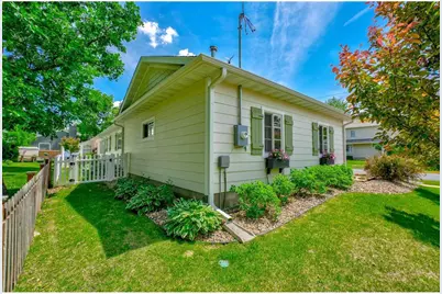 607 Vine Street, Hudson, WI 54016 - Photo 47