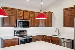 745 165th St, Hammond Township, WI 54015 - Photo 9