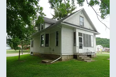 105 Maple Avenue, Plum City, WI 54761 - Photo 5