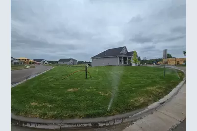 1587 Creekwood Drive, New Richmond, WI 54017 - Photo 3