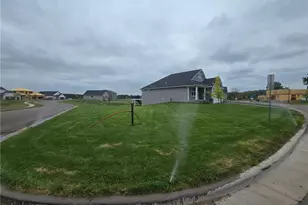 1587 Creekwood Dr, New Richmond, WI 54017 - Photo 3