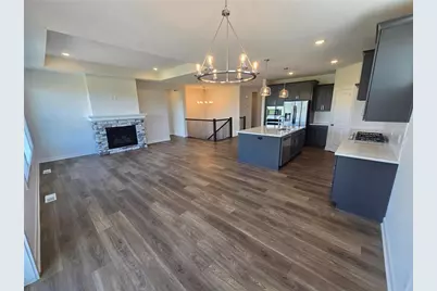 1587 Creekwood Drive, New Richmond, WI 54017 - Photo 5