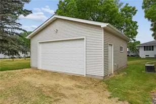 746 1st St, Glenwood City, WI 54013 - Photo 21