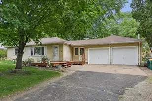 538 S Wasson Ln, River Falls, WI 54022 - Photo 3