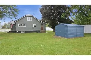 525 W Lincoln St, Augusta, WI 54722 - Photo 27