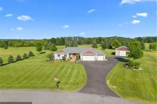 1019 174th St, Hammond, WI 54015 - Photo 3