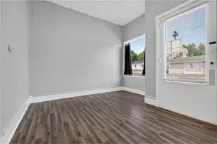 206 W Main St, Roberts, WI 54023 - Photo 5